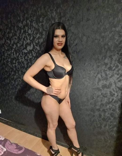 Kolay gidiyor escort Carmen Luminita Ankara Eskort Kizlar