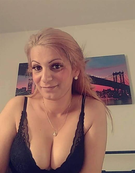 Baştan çıkarıcı escort Charlie Marie