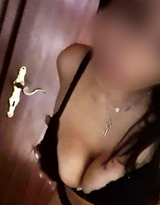 Fışkırtma escort Emral