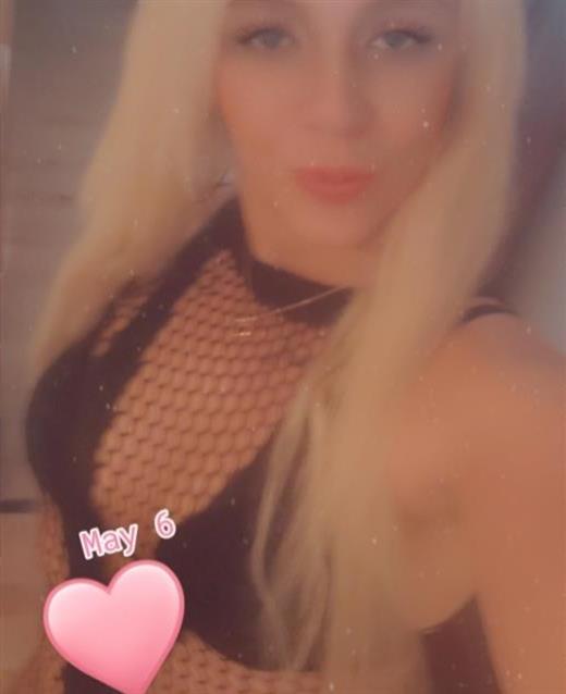 Ateşli escort Innana