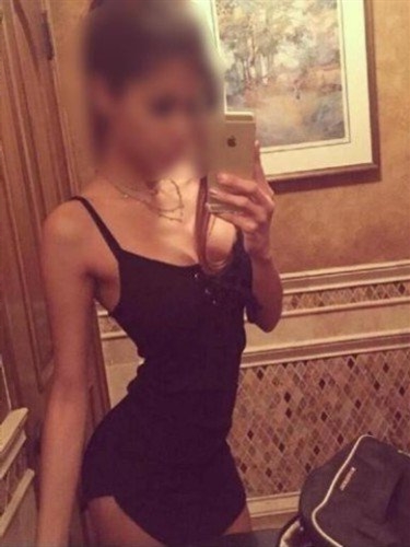 Akyurt Escorts - Hamzi (22) İsveççe kızi escort