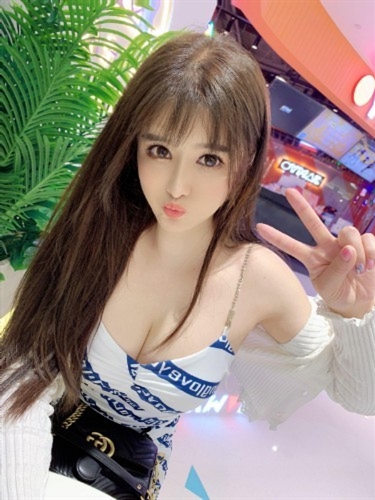 Yeni milf escort Jianteng