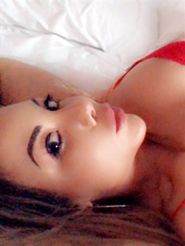 Nazik escort Kavita